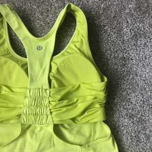 yellow lulu tank 💛